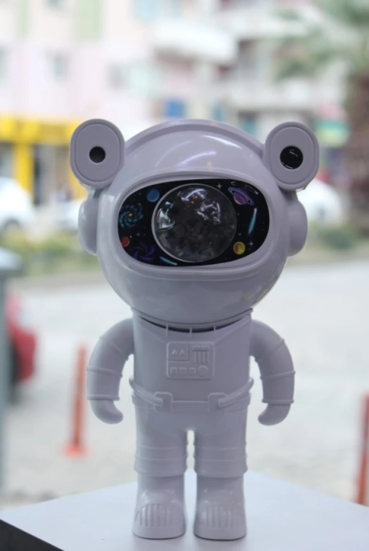 #132 - Astronotlu Gökyüzü Projeksiyonu ve Hoparlör - Uzay Temalı Ev Eğlencesi
